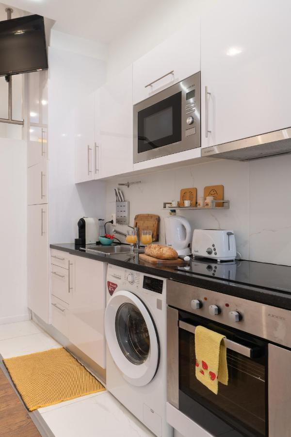 Central Apartamento 0 Ac Metro Nearby Porto Dış mekan fotoğraf