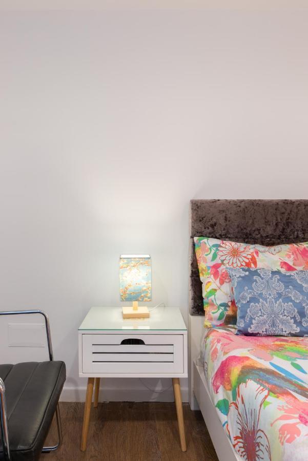 Central Apartamento 0 Ac Metro Nearby Porto Dış mekan fotoğraf