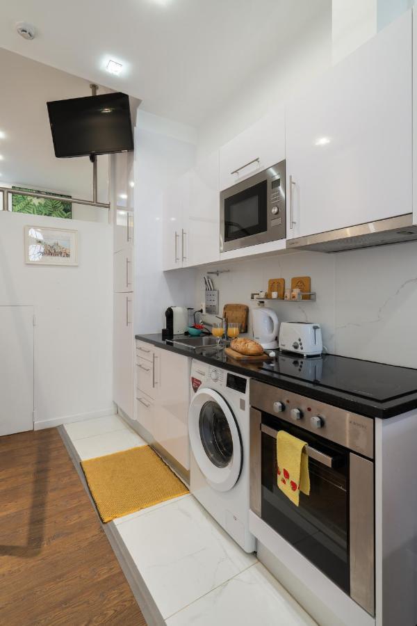 Central Apartamento 0 Ac Metro Nearby Porto Dış mekan fotoğraf