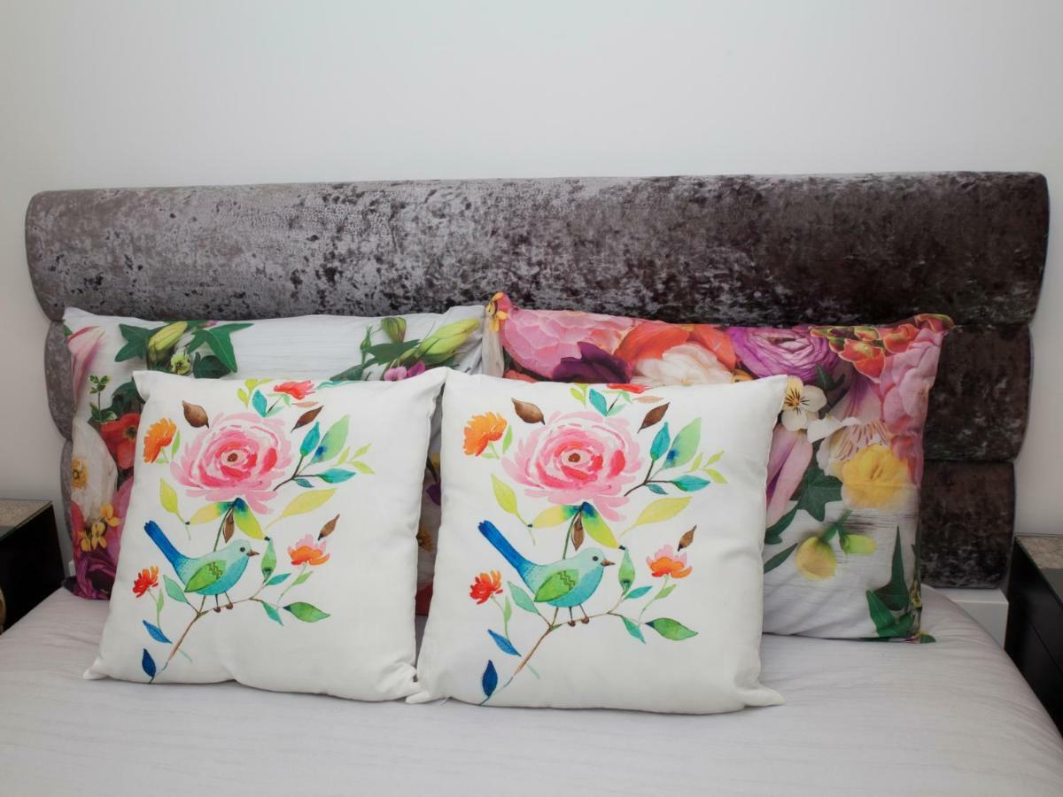 Central Apartamento 0 Ac Metro Nearby Porto Dış mekan fotoğraf